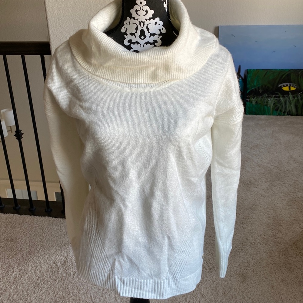 Calvin Kein sweater